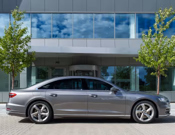 Audi A8 L 55 TFSI quattro [Worldwide] (D5) '2017–21