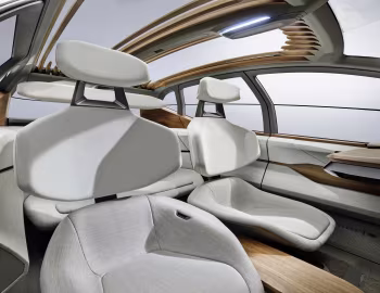 Интерьер Audi AI:ME '04.2019