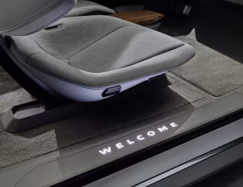 Интерьер Audi AI:ME '04.2019