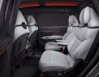 Interior 2027 Audi SQ9 [North America] '2026