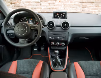 Panel frontal Aznom Audi A1 "Blade" (8X) '2011