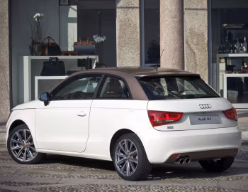 Aznom Audi A1 "Goldie" (8X) '2011