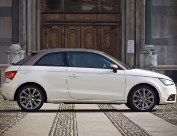 Aznom Audi A1 "Goldie" (8X) '2011
