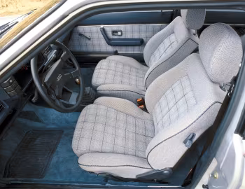 Intérieur Audi Coupe GT (81,85) '1981–84