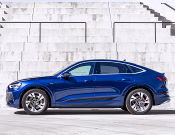 2021–pr. Audi e-tron 55 quattro Sportback S line [North America] '2020–pr.