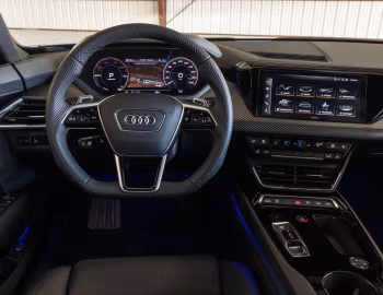 Panel frontal 2022–pr. Audi e-tron GT quattro [North America] '2021–pr.