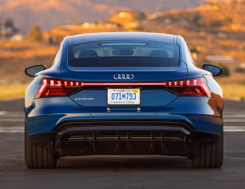 2022–pr. Audi e-tron GT quattro [North America] '2021–pr.