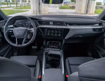Panel frontal Audi e-tron S Sportback [Taiwan] '2022–pr.