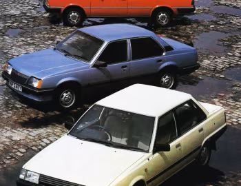 Vauxhall Cavalier Saloon, Toyota Camry, Audi 80