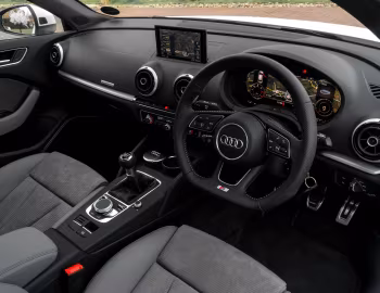 Interior Audi A3 Sportback 2.0 TDI quattro S line [UK-spec] (8V) '2016–20