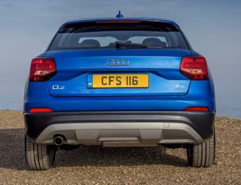 Audi Q2 TDI design [UK-spec] '2016–20