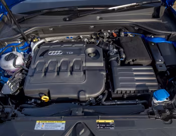 Bajo el capó Audi Q2 TDI design [UK-spec] '2016–20