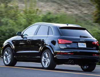 2016–18 Audi Q3 2.0 T quattro S line [North America] '2015–18