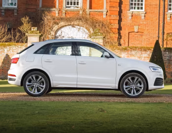 Audi Q3 2.0 TDI quattro S line [UK-spec] (8U) '2015–18