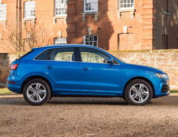 Audi Q3 2.0 TFSI [UK-spec] (8U) '2015–18