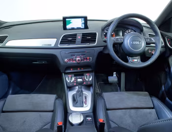 Panel frontal Audi Q3 2.0 TFSI quattro S line [UK-spec] (8U) '2011–15