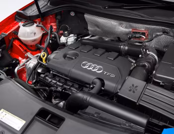 Bajo el capó Audi Q3 2.0 TFSI quattro S line [UK-spec] (8U) '2011–15