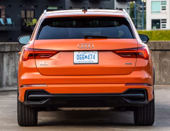 2019–25 Audi Q3 2.0 TFSI quattro S line [North America] '2019–25