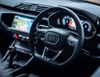 Panel frontal Audi Q3 35 TDI quattro S line [Japan] '2020–25