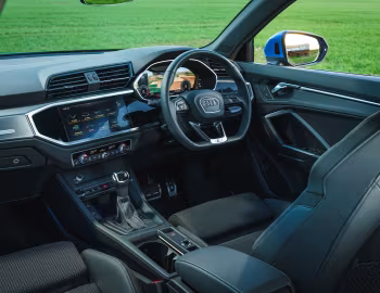 Panel frontal Audi Q3 35 TFSI S line [UK-spec] '2018–25