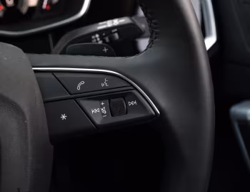 Interior Audi Q3 40 TFSI quattro [India] '2020–25