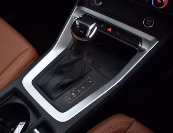 Interior Audi Q3 40 TFSI quattro [India] '2020–25