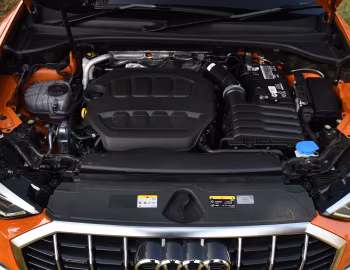 Bajo el capó Audi Q3 40 TFSI quattro [India] '2020–25