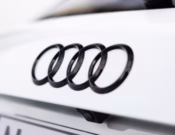 Audi Q3 "Dynamic Black" [Australia] '2024–25