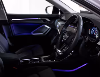 Інтэр'ер Audi Q3 "Dynamic Black" [Australia] '2024–25