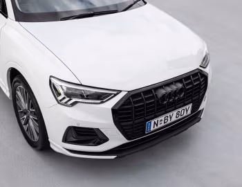 Audi Q3 "Dynamic Black" [Australia] '2024–25