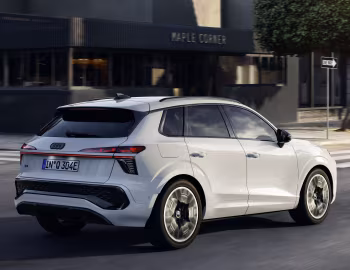 Audi Q3 e-hybrid quattro S line [Worldwide] '2025–pr.