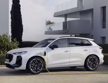 Audi Q3 e-hybrid quattro S line [Worldwide] '2025–pr.