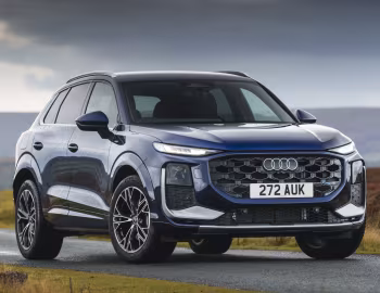 Audi Q3 e-hybrid quattro S line "Launch Edition" [UK-spec] '2025–pr.