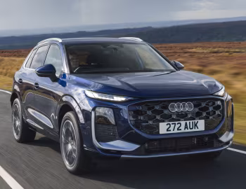 Audi Q3 e-hybrid quattro S line "Launch Edition" [UK-spec] '2025–pr.