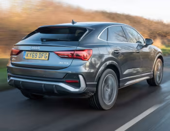Audi Q3 Sportback 35 TDI S line [UK-spec] '2019–25