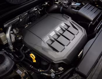 Bajo el capó Audi Q3 Sportback 40 TFSI quattro S line [Australia] '2020–25