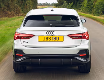 Audi Q3 Sportback 45 TFSI e S line [UK-spec] '2021–25