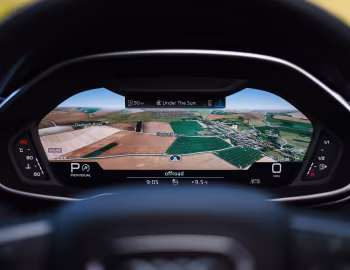 Tableau de bord Audi Q3 Sportback 45 TFSI quattro S line [UK-spec] '2019–25