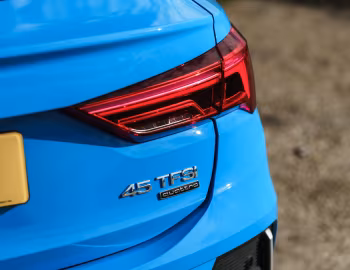 Audi Q3 Sportback 45 TFSI quattro S line [UK-spec] '2019–25