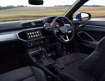 Intérieur Audi Q3 Sportback 45 TFSI quattro S line [UK-spec] '2019–25