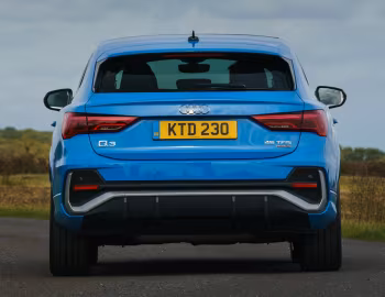 Audi Q3 Sportback 45 TFSI quattro S line [UK-spec] '2019–25