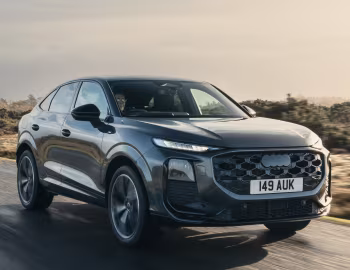 Audi Q3 Sportback TFSI quattro S line [UK-spec] '2025–pr.