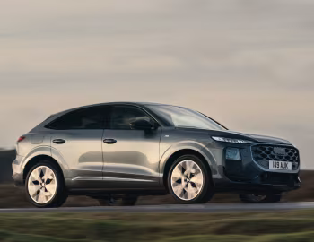 Audi Q3 Sportback TFSI quattro S line [UK-spec] '2025–pr.