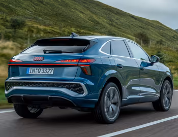 Audi Q3 Sportback TFSI S line [Worldwide] '2025–pr.