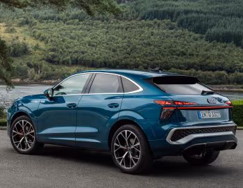 Audi Q3 Sportback TFSI S line [Worldwide] '2025–pr.