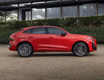 Audi Q3 Sportback TFSI S line Black Package [South Africa] '2026
