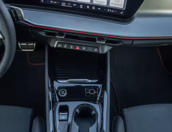 Interior Audi Q3 TFSI S line Black Package [Worldwide] '2025–pr.