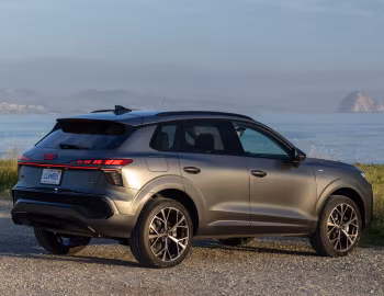 2026 Audi Q3 TFSI quattro S line black [North America] '2026