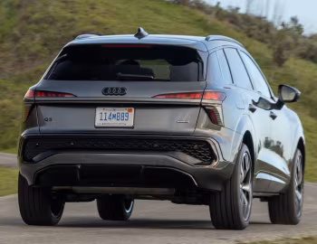 2026 Audi Q3 TFSI quattro S line black [North America] '2026
