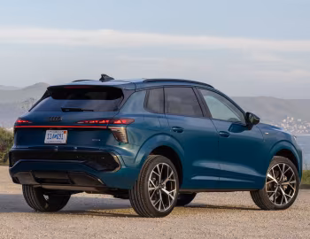 2026 Audi Q3 TFSI quattro S line black [North America] '2026